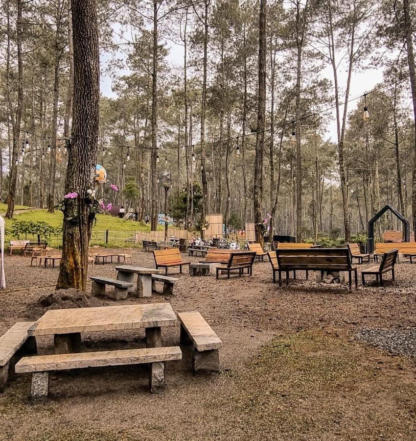 Villa Cikole Kalaras Lembang Dış mekan fotoğraf